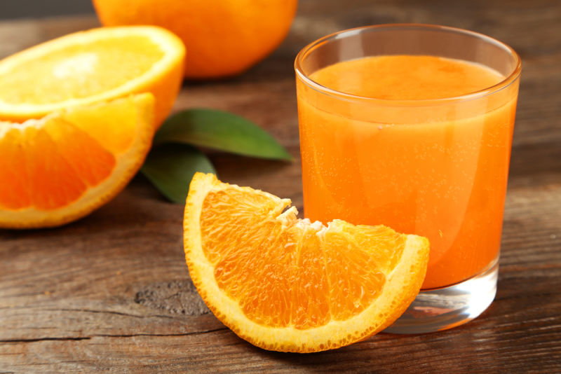 ¿Pierde las vitaminas el zumo de naranja si no lo tomas al momento?